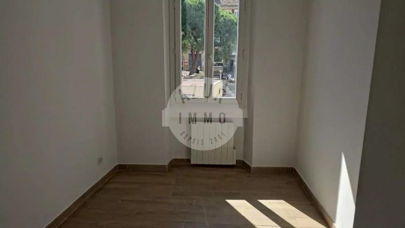 APPARTEMENT T2 34 M2  AUBAGNE