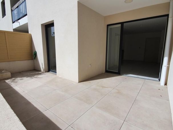 A vendre APPARTEMENT T2 36 M2 TERRASSE BORD DE MER MARSEILLE