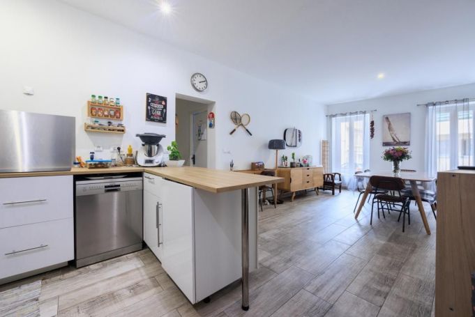 A vendre Appartement T4 sur 2 niveaux au C?ur du 7Ã¨me Arrondissement de Marseille