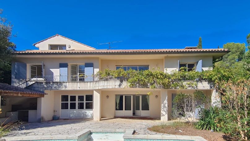 A vendre VILLA 9 PIECES 310 M² VUE MER SAINT RAPHAEL LES PLAINES/ BOULOURIS