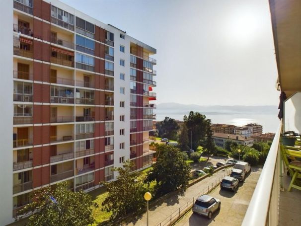A louer APPARTEMENT T4 100 M2 BORD DE MER AJACCIO