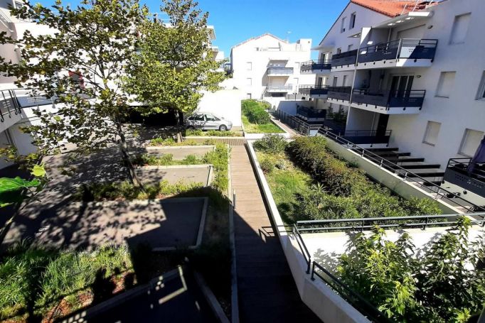 APPARTEMENT T3 70 M2 TERRASSE BORD DE MER MARTIGUES