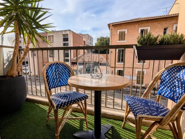 APPARTEMENT T5 106 M2  AUBAGNE