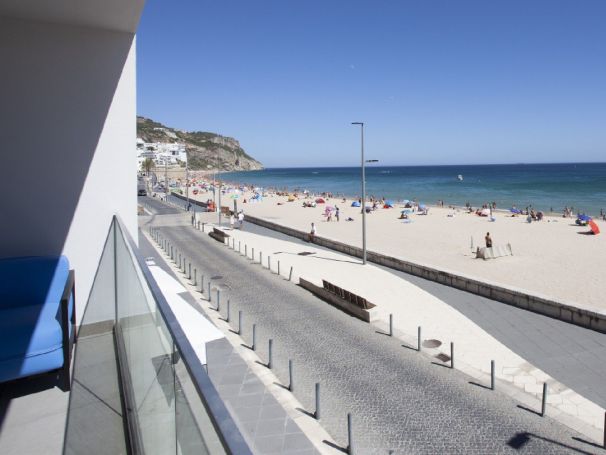 A louer STUDIO  TERRASSE BORD DE MER SESIMBRA (SANTIAGO)