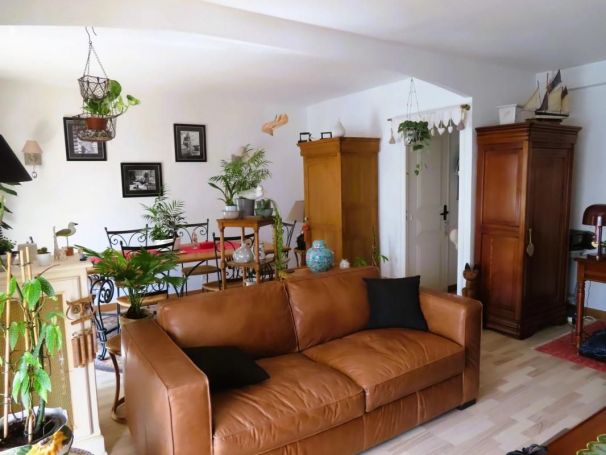 APPARTEMENT T4 76 M2 TERRASSE BORD DE MER CANNES