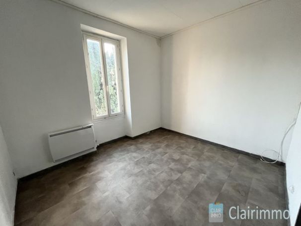 A vendre EXCLUSIVITE / T2 DE 32MÂ² / INVESTISSEMENT LOCATIF / 13013 13013 Marseille 13Eme