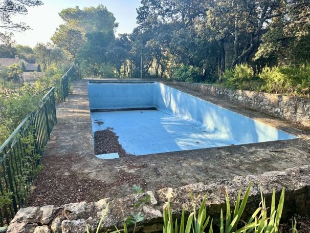 A vendre Villeneuves les Avignon, Villa 140m2, terrain de 1800 m2 30400 Villeneuve Les Avignon