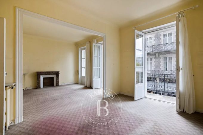 A vendre ELEGANT APPARTEMENT T3 112 M² CENTRE VILLE BIARRITZ