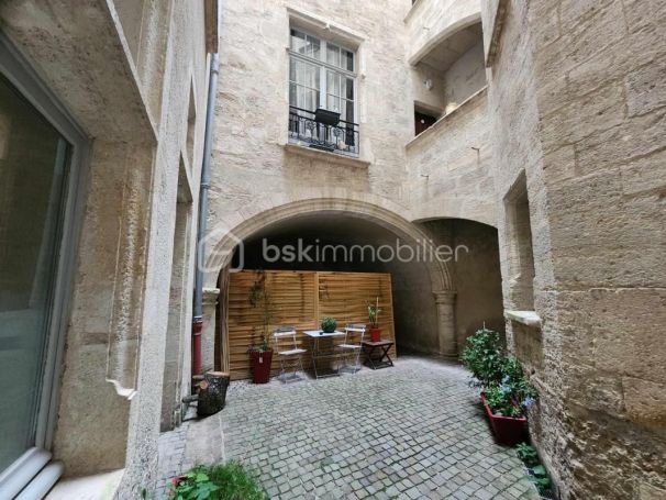 APPARTEMENT T3 69 M2  PEZENAS