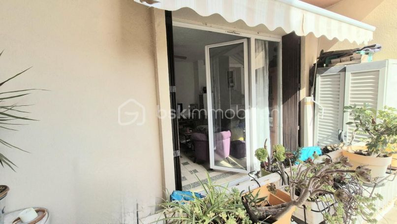 APPARTEMENT T3 56 M2 BORD DE MER TOULON