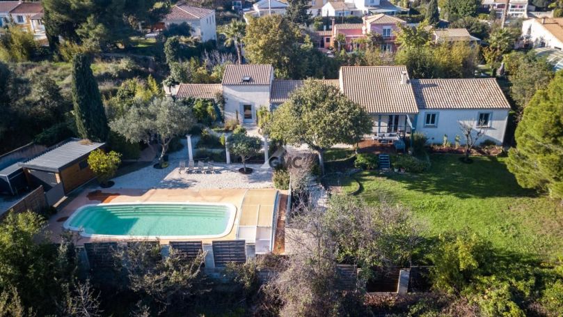 A louer MAISON DE MAîTRE BORD DE MER TOURBES