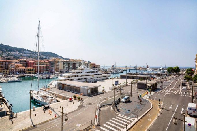 A vendre RARE! NICE PORT 2P 58 mÂ² VUE MER 06300 Nice