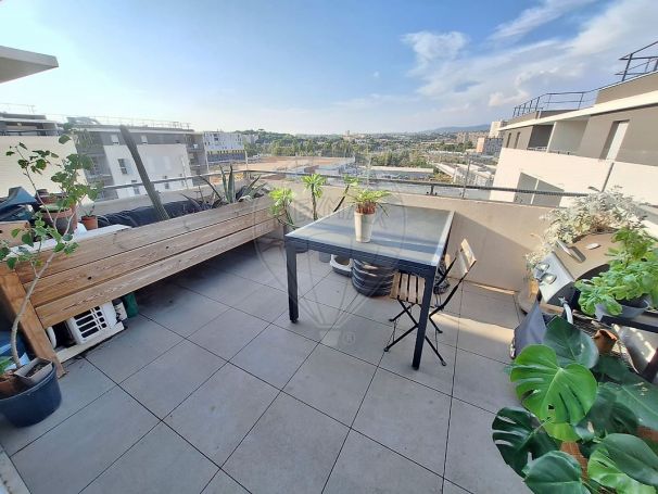 APPARTEMENT T2 37 M2 TERRASSE  MARSEILLE 10EME