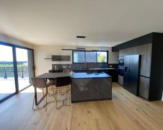 A vendre MAISON CONTEMPORAINE BORD DE MER VAU