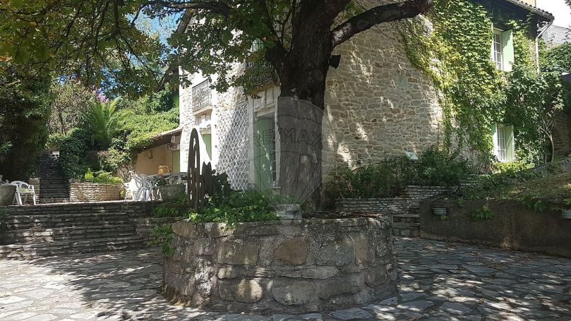 MAISON  DE MAîTRE  LAMALOU LES BAINS