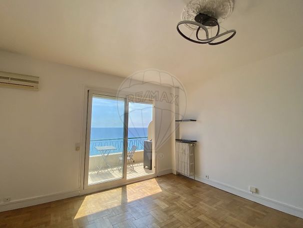 APPARTEMENT T3 54 M2 TERRASSE BORD DE MER NICE