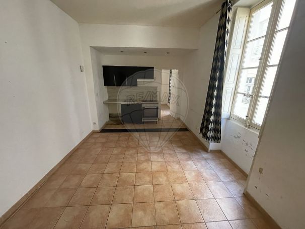 APPARTEMENT T2 32 M2  NIMES