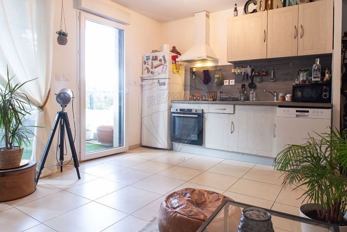 APPARTEMENT T3 58 M2 TERRASSE PLAGE à PIED MARSEILLE 8EME