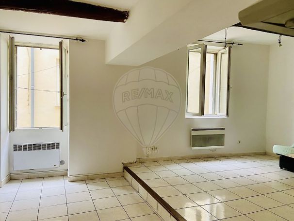 APPARTEMENT T2 41 M2  NIMES