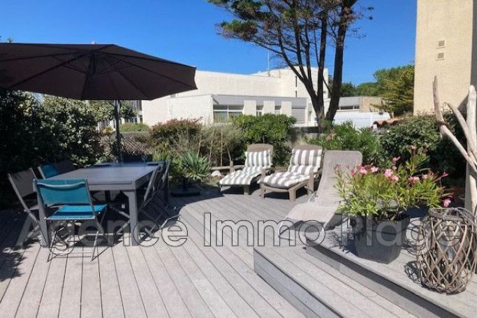 MAISON  4 PIECES 89 M2 PLAGE à PIED SOULAC SUR MER Front de mer