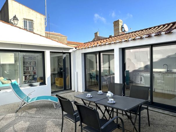 MAISON  DE PêCHEUR BORD DE MER SAINT GILLES CROIX DE VIE