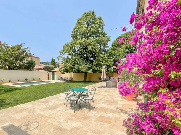 A vendre Villa bastide T6 190 m² terrain 700 m² Ollioules