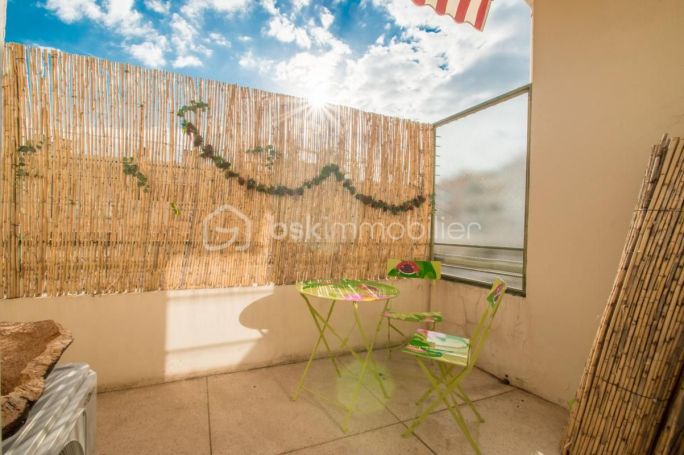 APPARTEMENT NEUF T6 123 M2 TERRASSE BORD DE MER HYERES