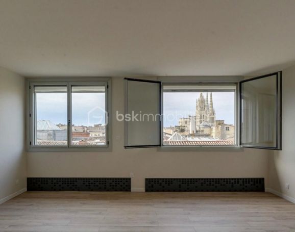 APPARTEMENT T5 123 M2  BORDEAUX