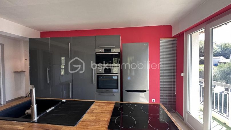 APPARTEMENT T4 83 M2 TERRASSE BORD DE MER CAGNES SUR MER