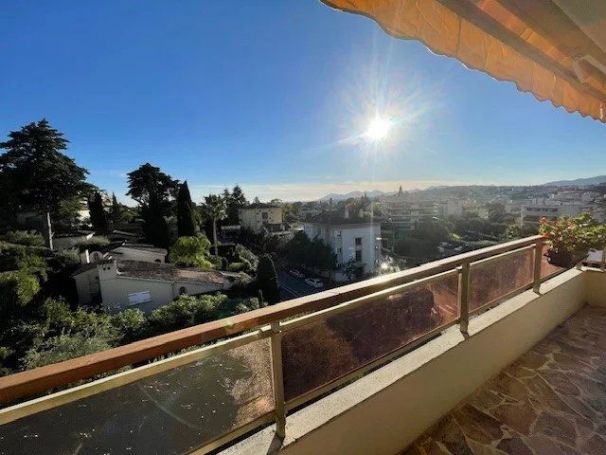 APPARTEMENT T3 84 M2 TERRASSE BORD DE MER LE CANNET