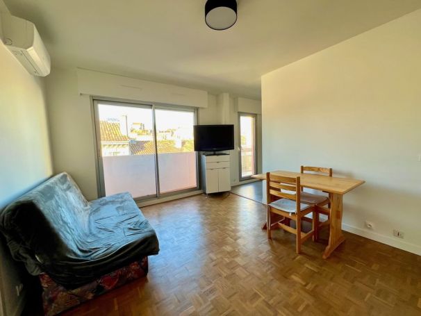 APPARTEMENT T2 39 M2  MARSEILLE 4EME