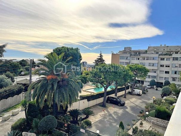 APPARTEMENT T3 62 M2 BORD DE MER NICE