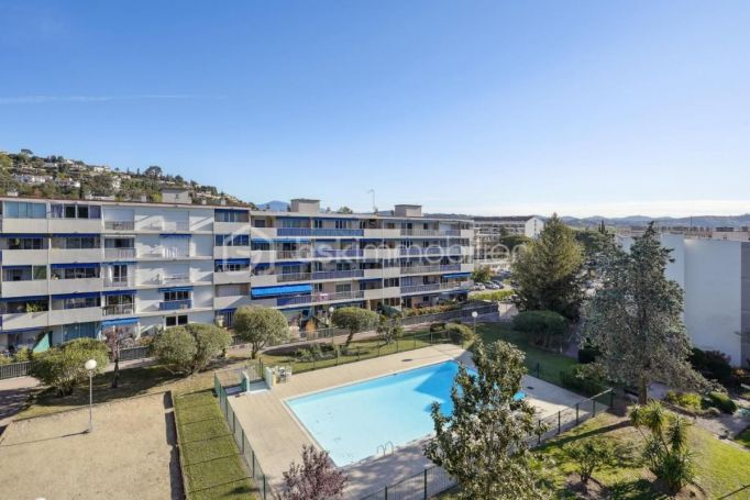 APPARTEMENT T2 41 M2 BORD DE MER MANDELIEU LA NAPOULE