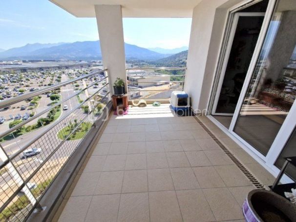 APPARTEMENT T3 70 M2 TERRASSE BORD DE MER SARROLA CARCOPINO