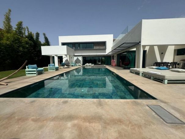 A vendre BELLE VILLA CONTEMPORAINE 18 PIECES 600 M² MARRAKECH