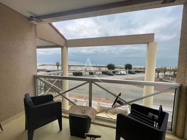 APPARTEMENT T3 44 M2 BORD DE MER JARD SUR MER