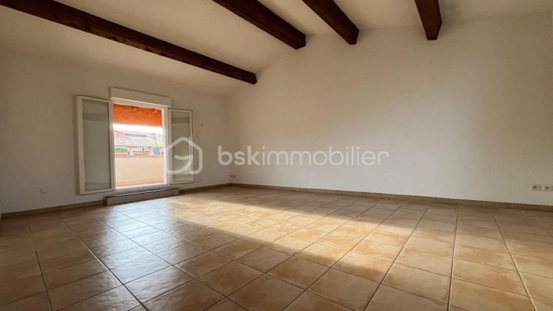 APPARTEMENT NEUF T5 104 M2 TERRASSE  UZES