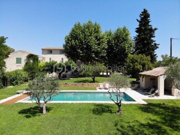 A vendre MAS AUTHENTIQUE dans la campagne Aixoise 13290 Aix En Provence