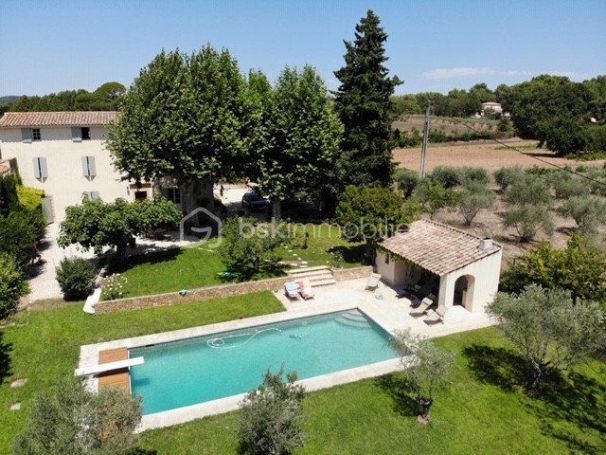 A vendre MAS AUTHENTIQUE dans la campagne Aixoise 13290 Aix En Provence