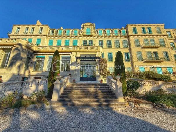 APPARTEMENT T6 246 M2 BORD DE MER CANNES