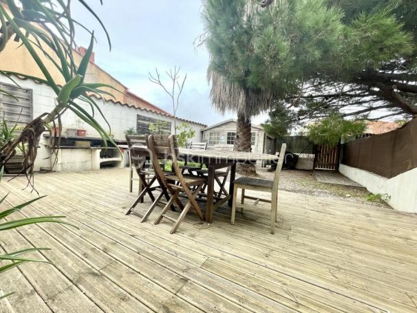 APPARTEMENT T2 40 M2 TERRASSE PLAGE à PIED SAINTE MARIE