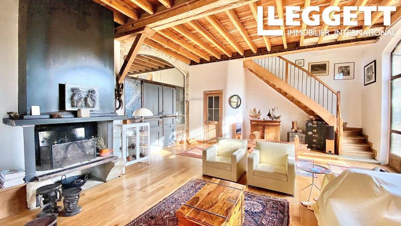 LOFT  CONTEMPORAINE  VILLEGAILHENC