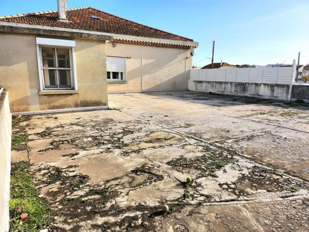 A vendre LOT de Deux APPARETEMENTS 13230 Port Saint Louis Du Rhone