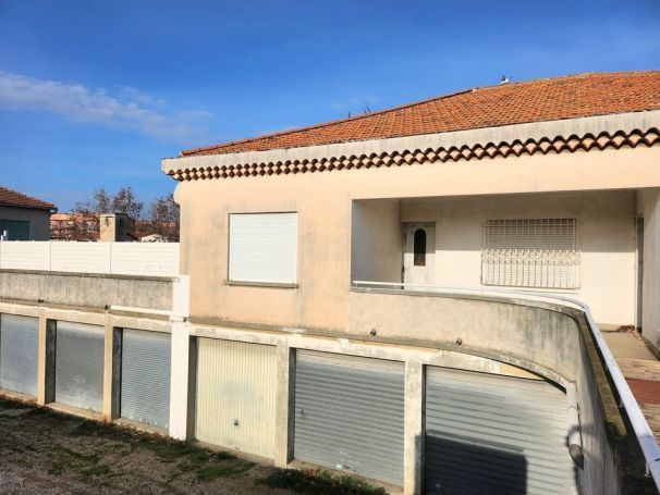 A vendre LOT de Deux APPARETEMENTS 13230 Port Saint Louis Du Rhone