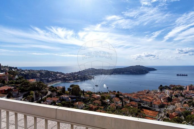 APPARTEMENT T4 165 M2 TERRASSE BORD DE MER VILLEFRANCHE SUR MER