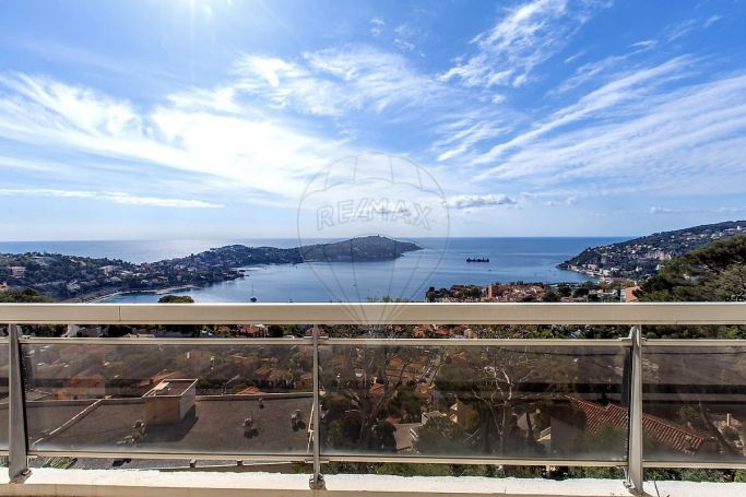 APPARTEMENT T4 165 M2 TERRASSE BORD DE MER VILLEFRANCHE SUR MER