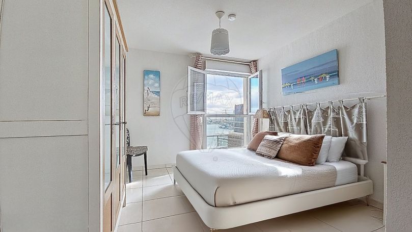 A louer APPARTEMENT DUPLEX T5 100 M2 TERRASSE BORD DE MER CANET EN ROUSSILLON