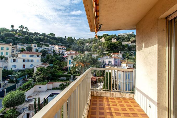 APPARTEMENT T2 47 M2 TERRASSE BORD DE MER BEAULIEU SUR MER