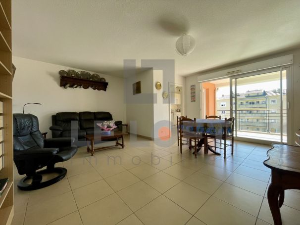 A vendre Magnifique appartement T3 69 M² DERNIER ETAGE FREJUS