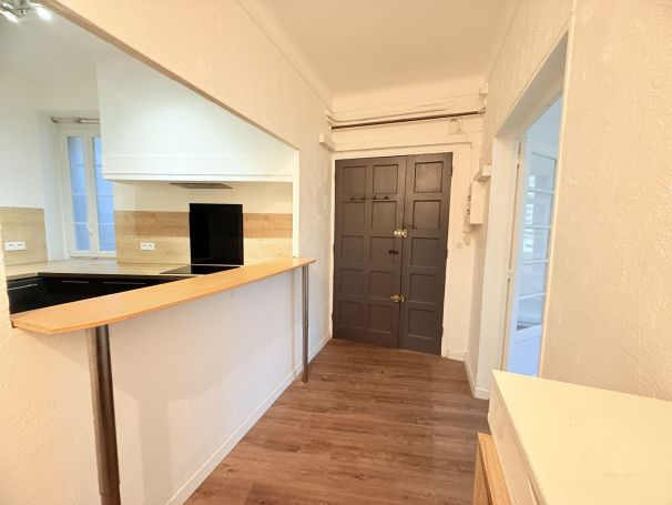 A vendre Appartement T2 59 M² DERNIER ETAGE HAUTE VILLE Toulon